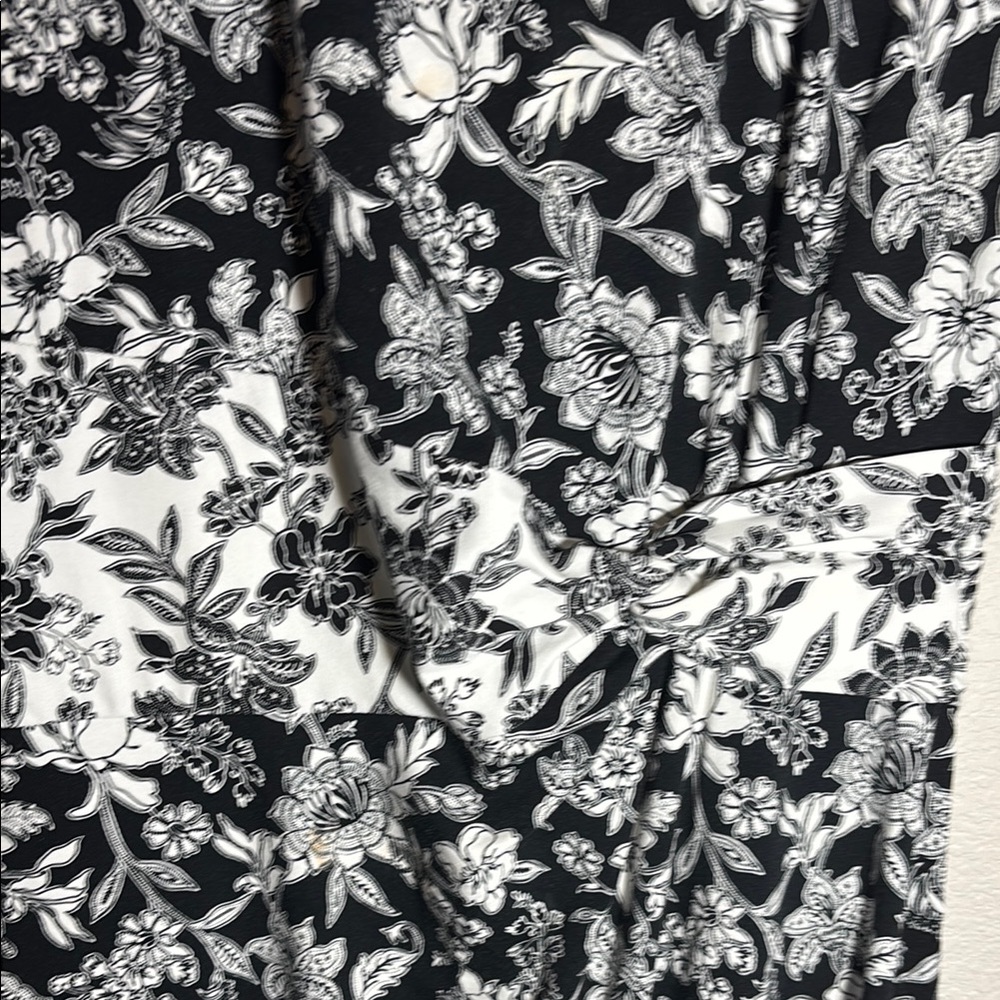 Land’s End‎ Floral Black and White Dress - Picture 4 of 7